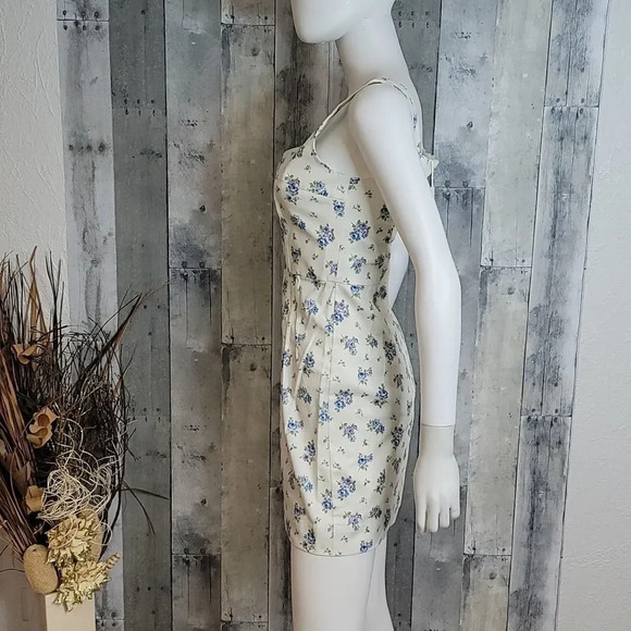 Petersyn X Revolve Malta Mini Dress In Bloom - Picture 5 of 12